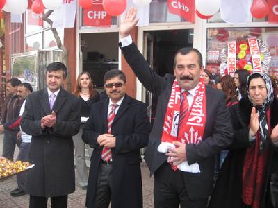 CHP'den Coşkulu Açılış - Emirdag.gen.tr