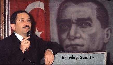 Kasım Ayı Portresi: Özcan Türkmen